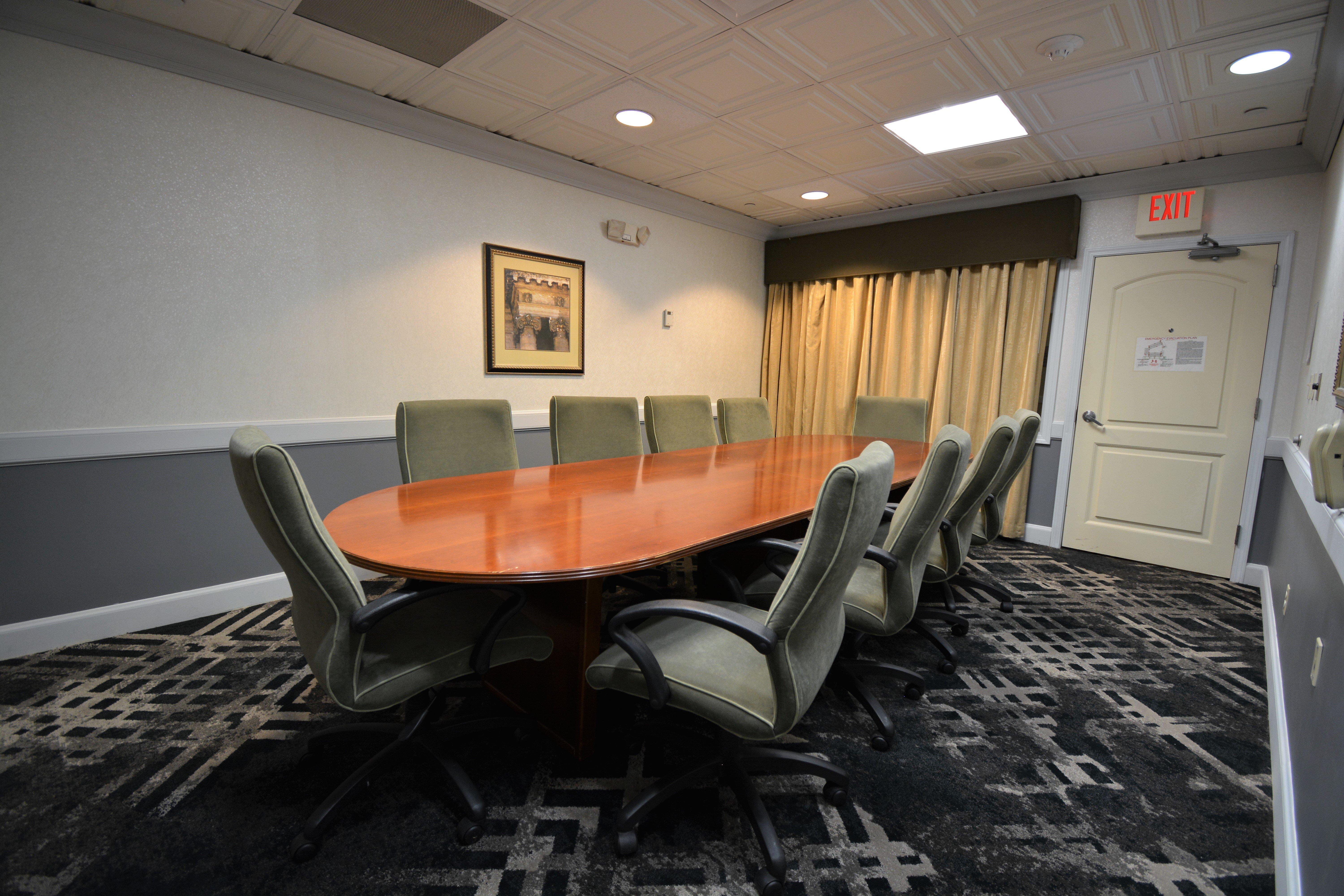 Holiday Inn Hazlet By Ihg Exterior photo