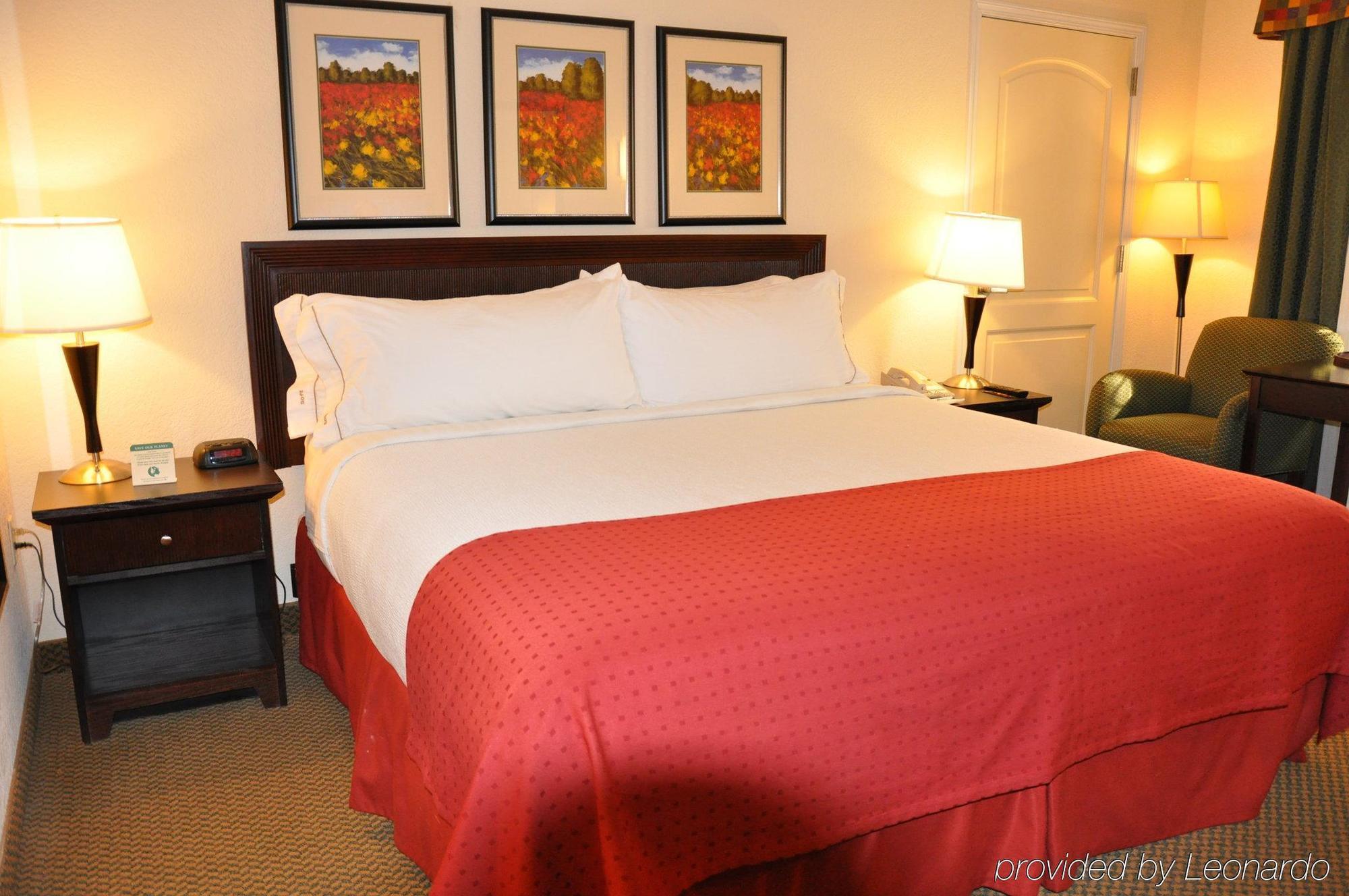 Holiday Inn Hazlet By Ihg Exterior photo